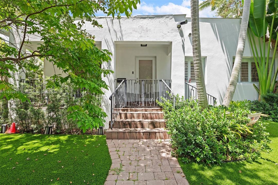 En Venta: $1,395,000 (2 camas, 2 baños, 1092 Pies cuadrados)