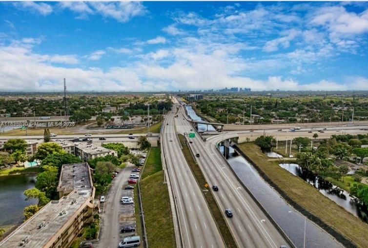 最近售出: $120,000 (2 贝兹, 2 浴室, 1000 平方英尺)