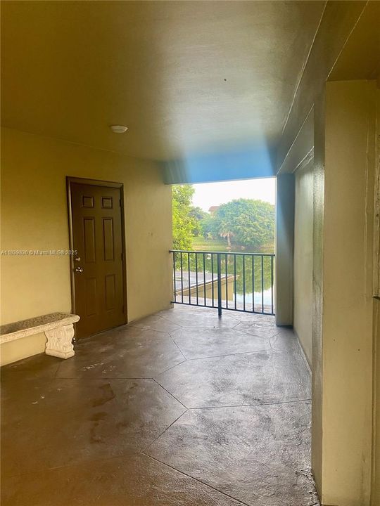 最近售出: $120,000 (2 贝兹, 2 浴室, 1000 平方英尺)