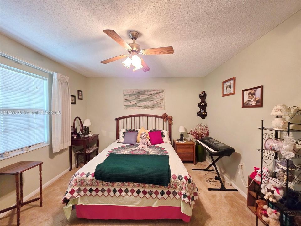 待售: $379,000 (3 贝兹, 2 浴室, 1416 平方英尺)