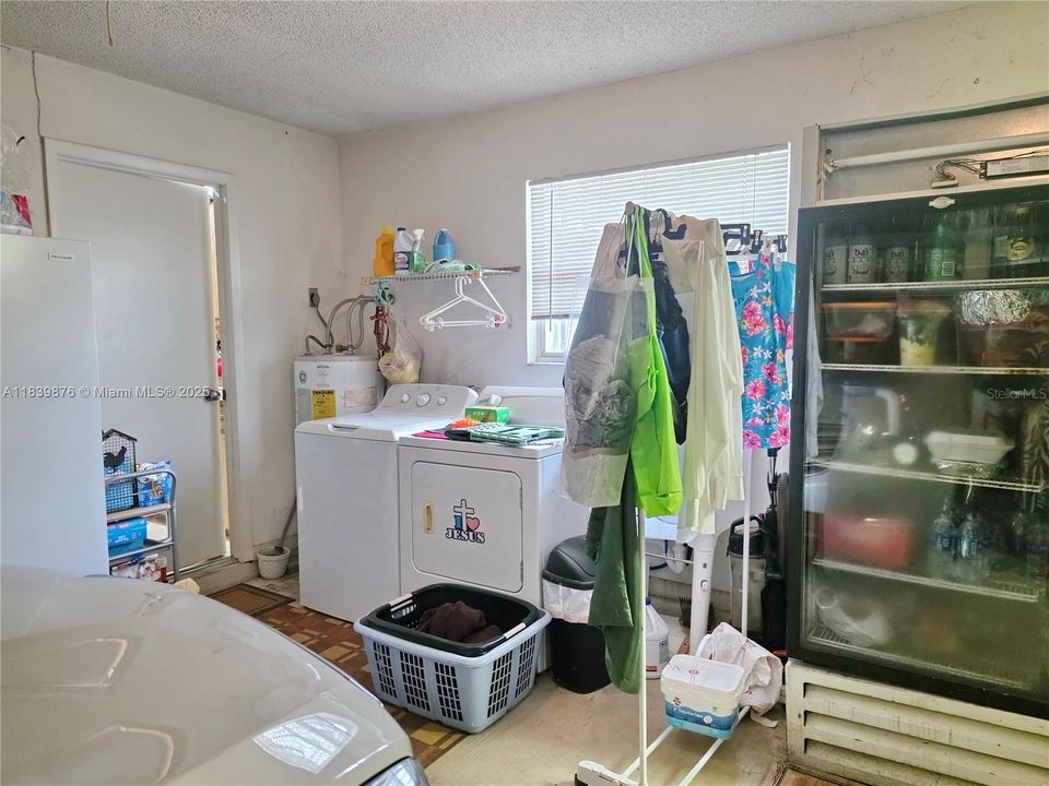 待售: $379,000 (3 贝兹, 2 浴室, 1416 平方英尺)