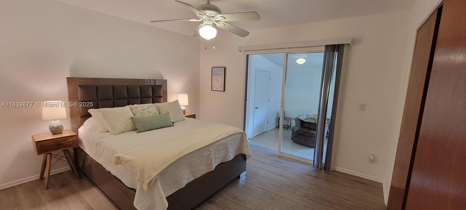 En Renta: $3,200 (3 camas, 2 baños, 2464 Pies cuadrados)