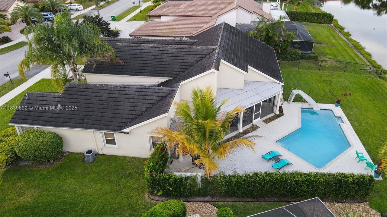 Recientemente alquilado: $7,500 (4 camas, 3 baños, 2980 Pies cuadrados)