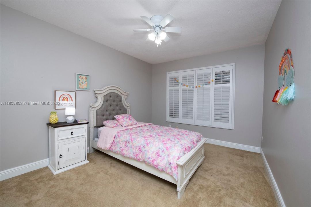 Recientemente alquilado: $7,500 (4 camas, 3 baños, 2980 Pies cuadrados)