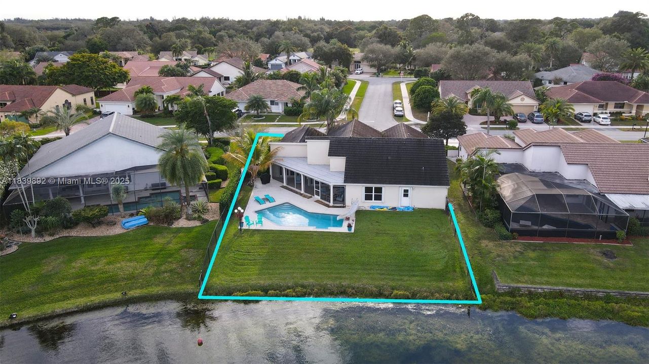 Recientemente alquilado: $7,500 (4 camas, 3 baños, 2980 Pies cuadrados)