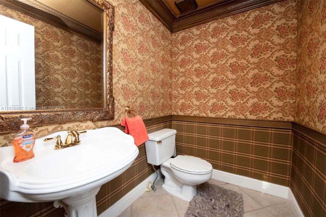 Recientemente alquilado: $7,500 (4 camas, 3 baños, 2980 Pies cuadrados)