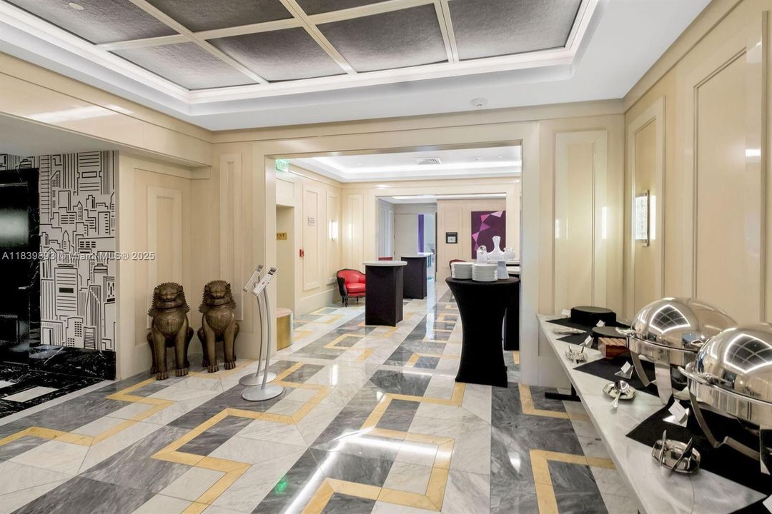 For Sale: $1,150,000 (2 beds, 2 baths, 1459 Square Feet)