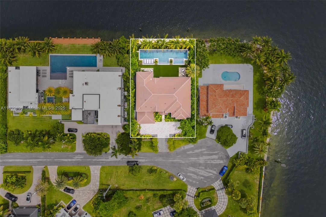 待售: $11,850,000 (6 贝兹, 7 浴室, 6263 平方英尺)