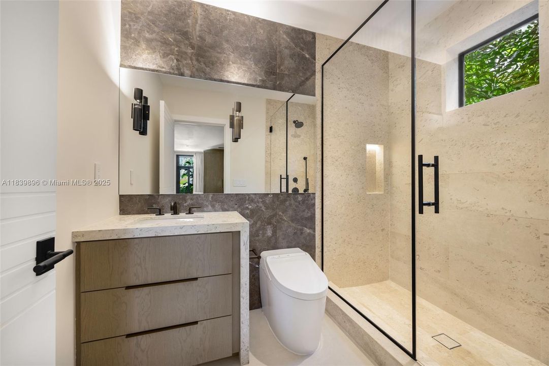 待售: $11,850,000 (6 贝兹, 7 浴室, 6263 平方英尺)