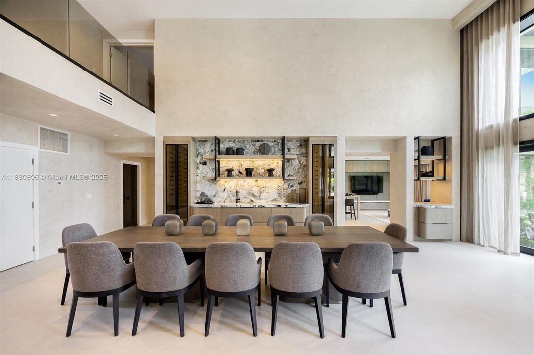 待售: $11,850,000 (6 贝兹, 7 浴室, 6263 平方英尺)