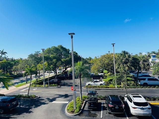 Recently Sold: $2,580,000 (0 beds, 0 baths, 0 Square Feet)