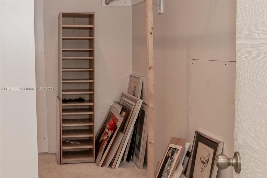 Activo con contrato: $399,000 (2 camas, 3 baños, 1950 Pies cuadrados)