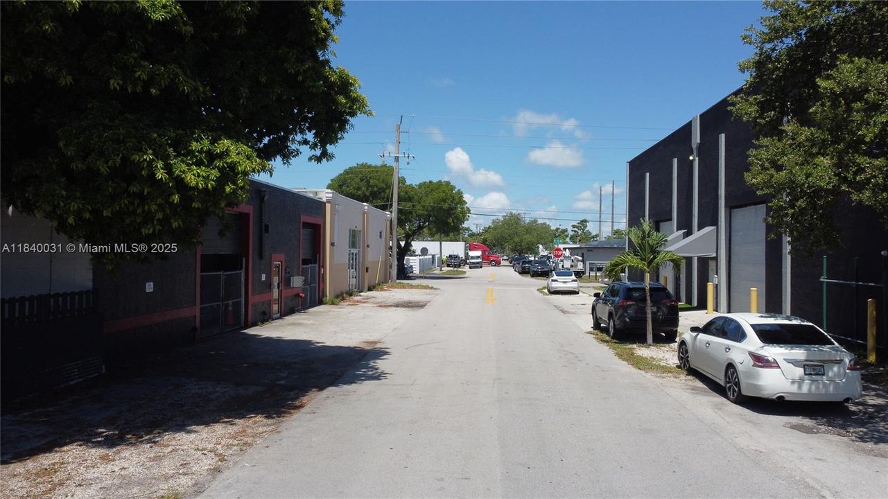 В аренду: $11,000 (0 спален, 0 ванн, 0 Квадратных фут)