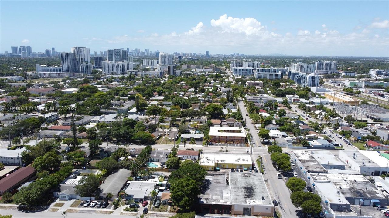 В аренду: $11,000 (0 спален, 0 ванн, 0 Квадратных фут)