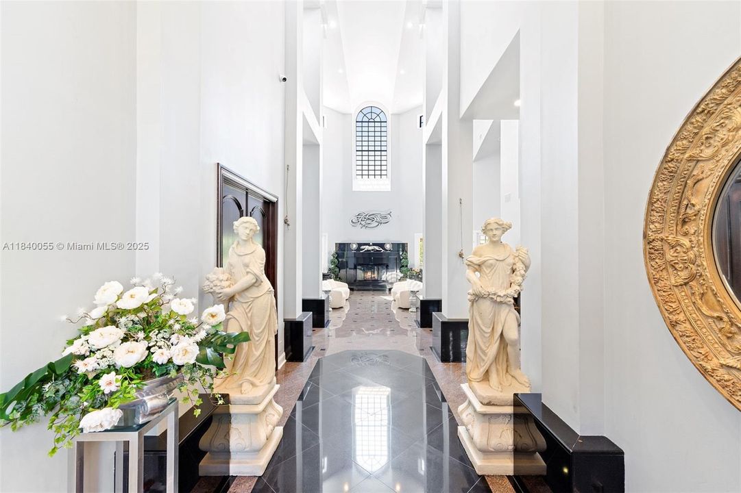 For Sale: $2,200,000 (6 beds, 8 baths, 6548 Square Feet)