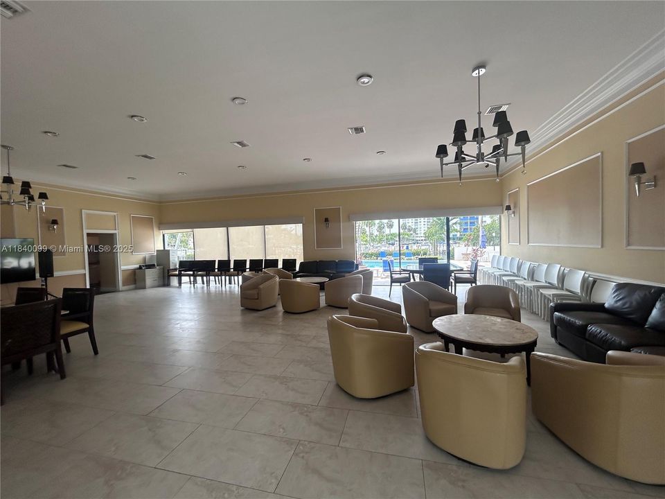 For Sale: $950,000 (3 beds, 2 baths, 2265 Square Feet)