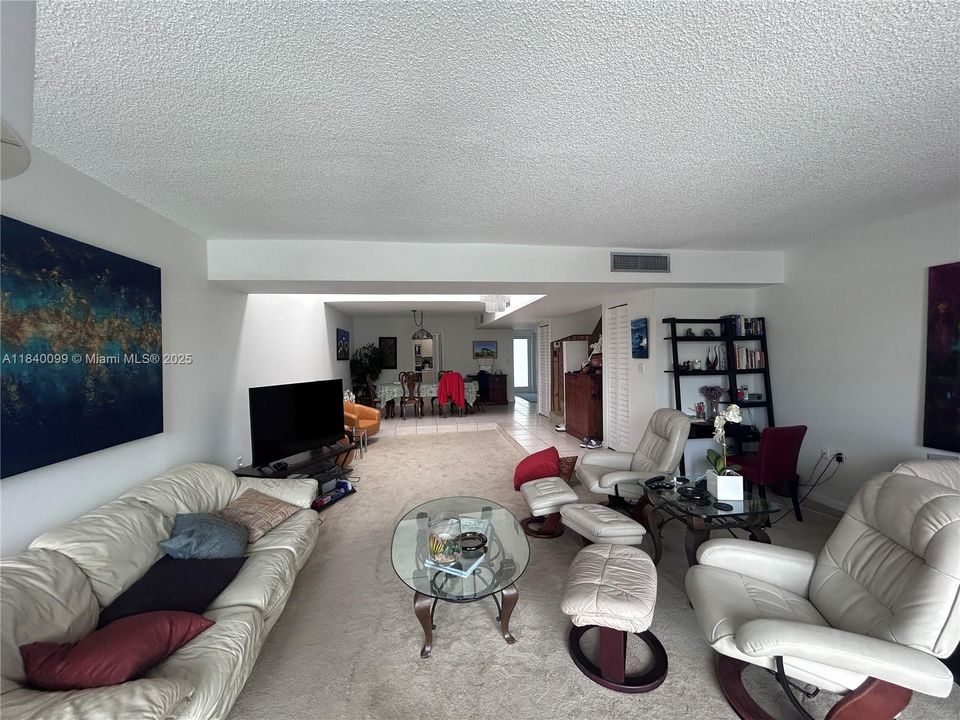 For Sale: $950,000 (3 beds, 2 baths, 2265 Square Feet)
