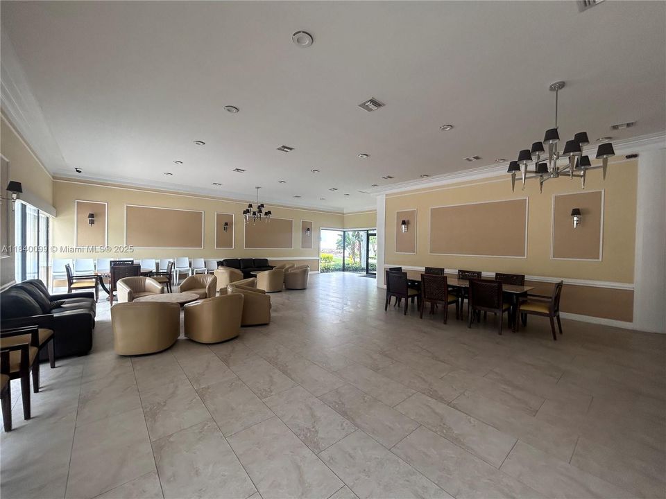 For Sale: $950,000 (3 beds, 2 baths, 2265 Square Feet)