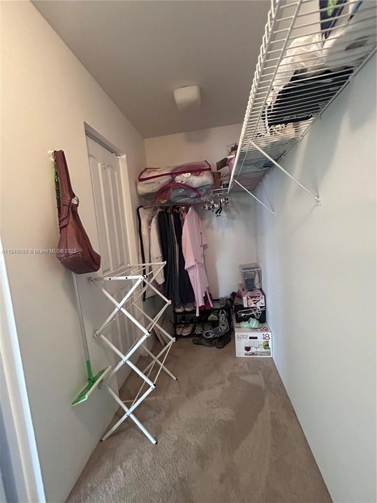 For Sale: $950,000 (3 beds, 2 baths, 2265 Square Feet)