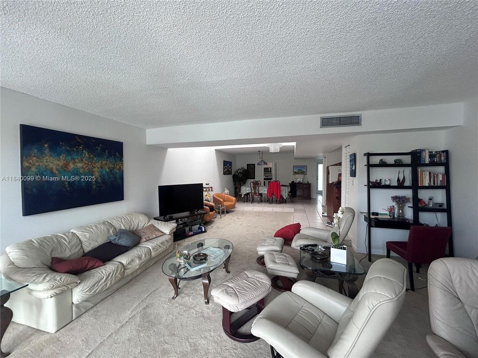 For Sale: $950,000 (3 beds, 2 baths, 2265 Square Feet)