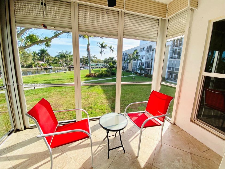 En Venta: $255,000 (2 camas, 2 baños, 850 Pies cuadrados)