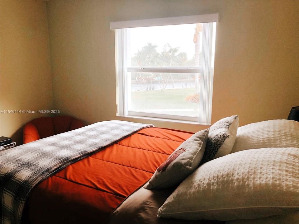 En Venta: $255,000 (2 camas, 2 baños, 850 Pies cuadrados)