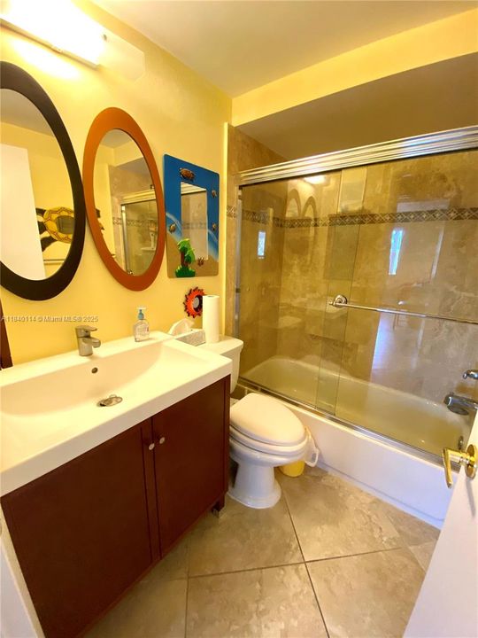 2nd bathroom