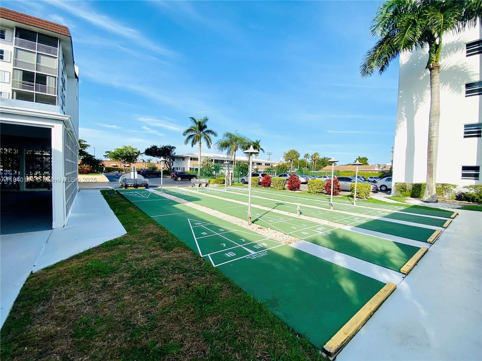 En Venta: $255,000 (2 camas, 2 baños, 850 Pies cuadrados)