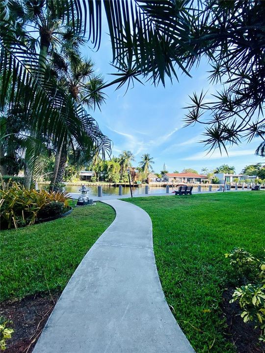 En Venta: $255,000 (2 camas, 2 baños, 850 Pies cuadrados)