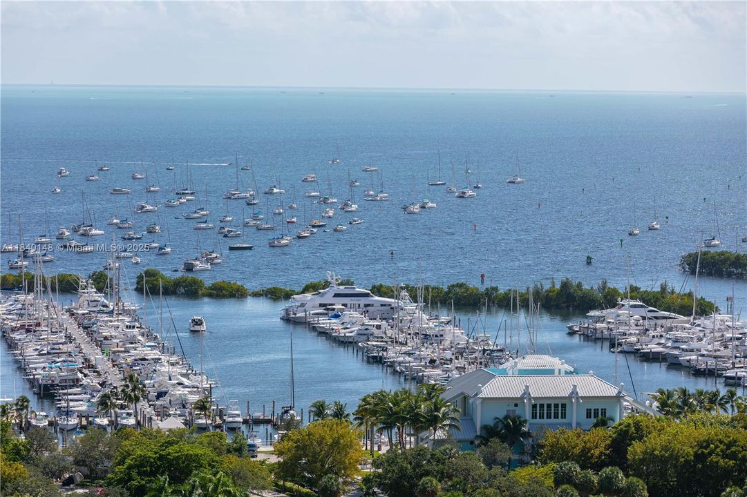 Active With Contract: $20,000 (3 beds, 3 baths, 2607 Square Feet)