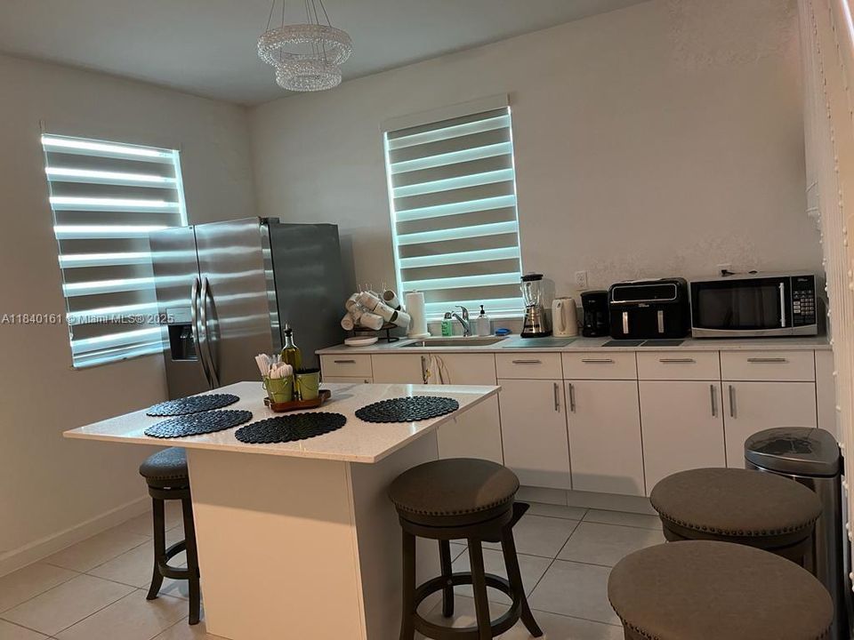 В аренду: $1,000 (1 спален, 1 ванн, 0 Квадратных фут)