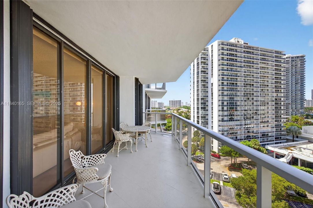 最近售出: $515,000 (2 贝兹, 2 浴室, 1560 平方英尺)