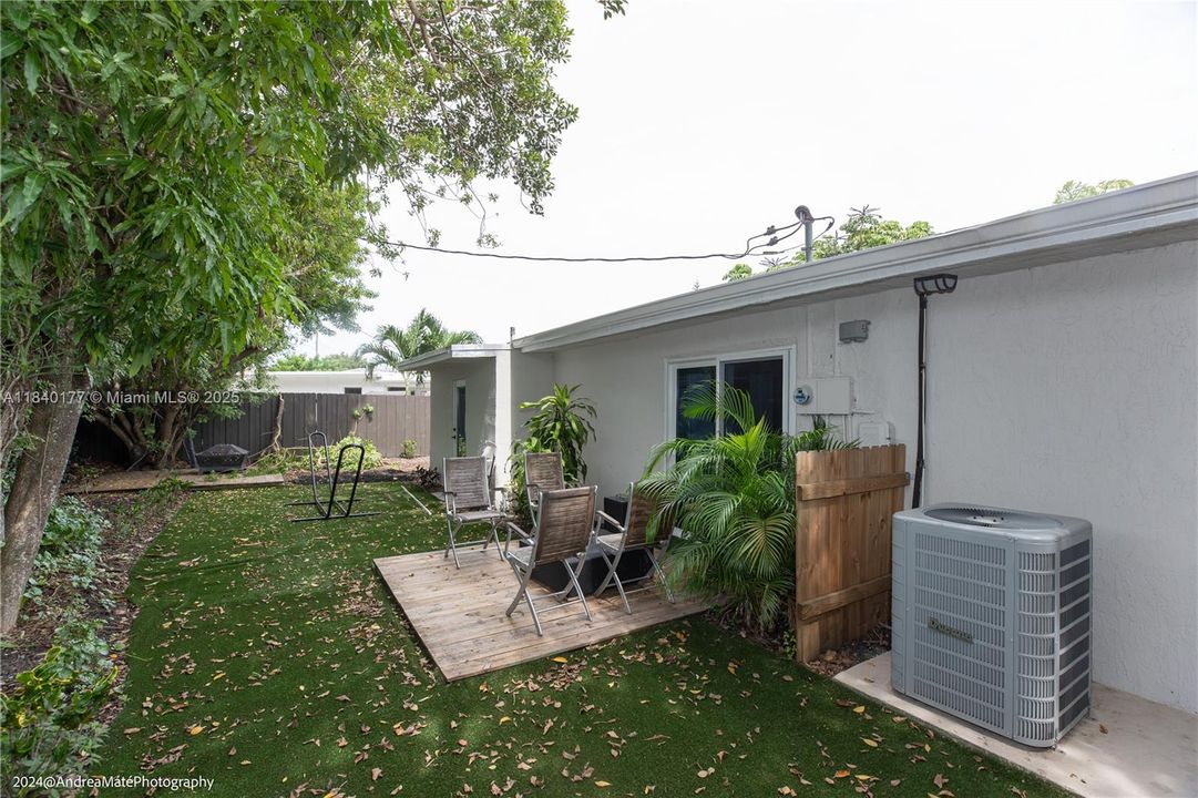 Под контрактом: $1,300 (1 спален, 1 ванн, 500 Квадратных фут)