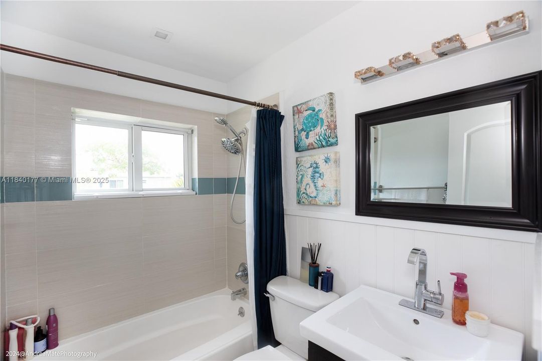 Под контрактом: $1,300 (1 спален, 1 ванн, 500 Квадратных фут)