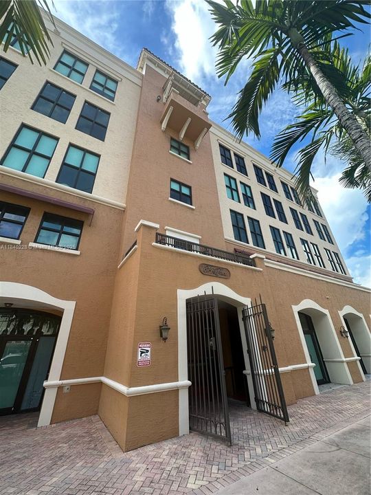 For Rent: $1,050 (0 beds, 0 baths, 0 Square Feet)