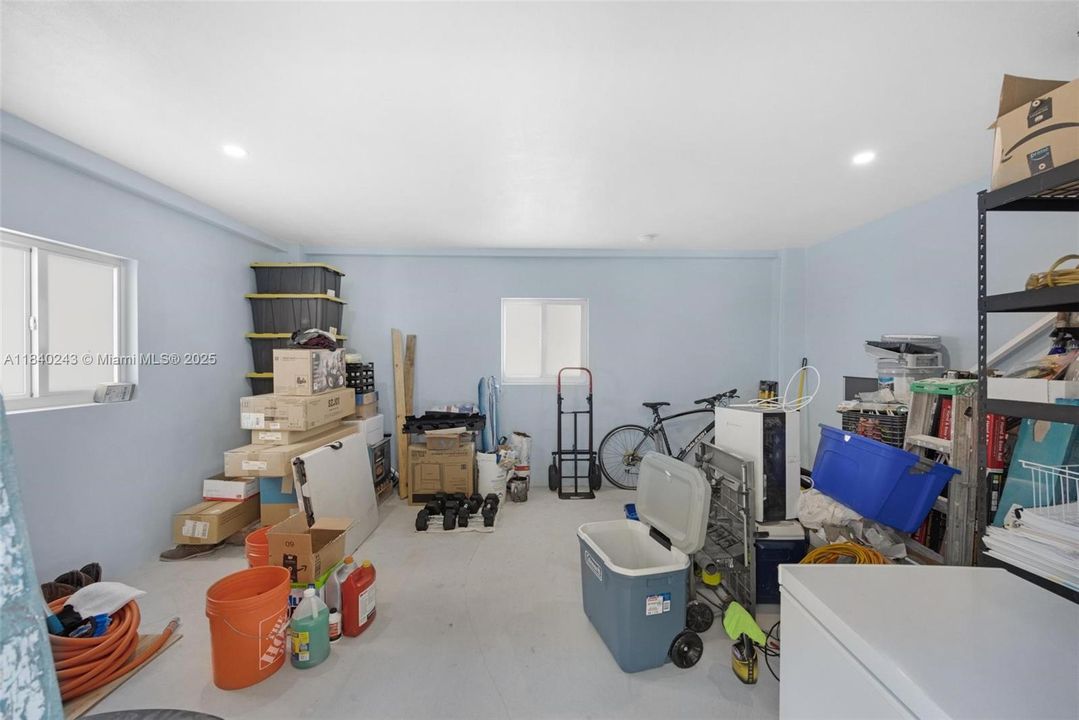 Active With Contract: $1,490,000 (4 beds, 3 baths, 2136 Square Feet)