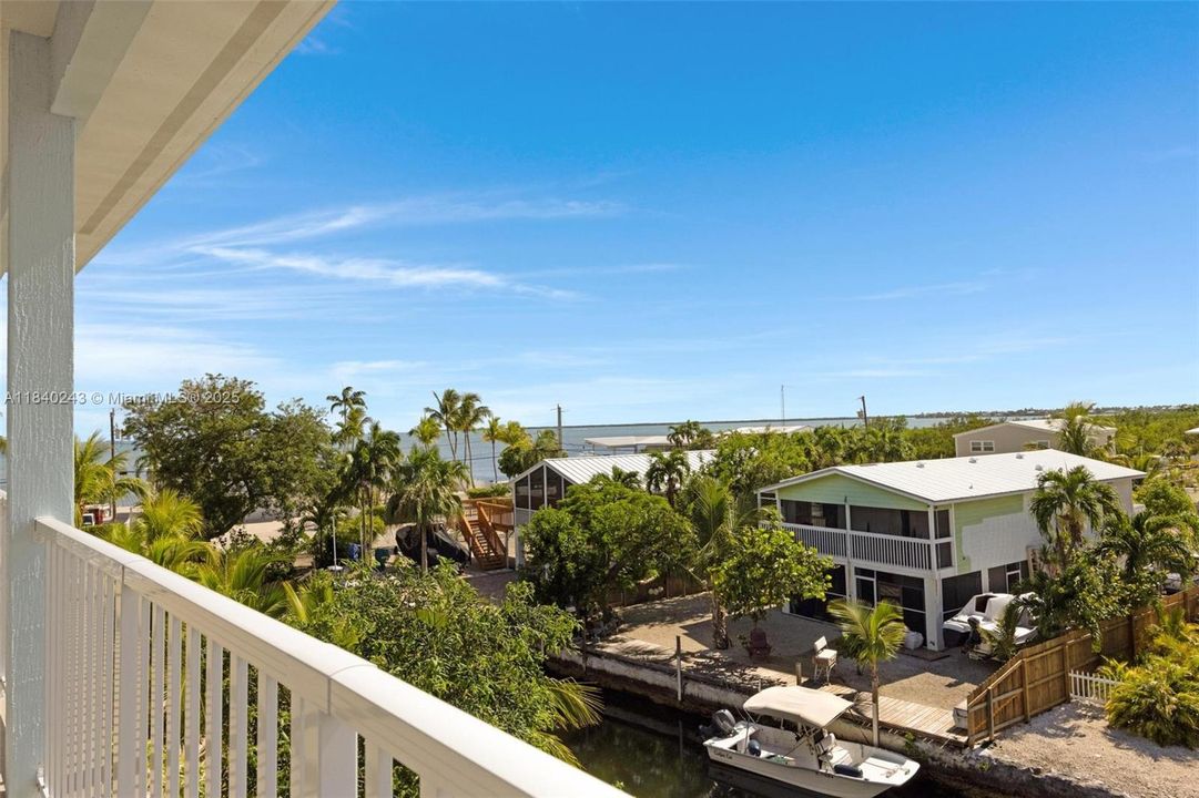 Active With Contract: $1,490,000 (4 beds, 3 baths, 2136 Square Feet)