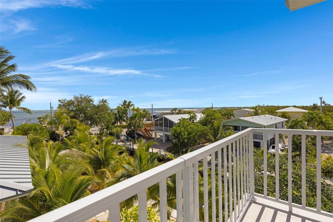 Active With Contract: $1,490,000 (4 beds, 3 baths, 2136 Square Feet)