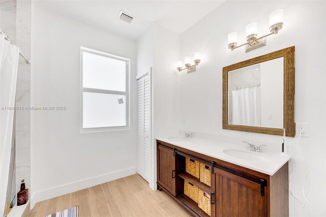 Active With Contract: $1,490,000 (4 beds, 3 baths, 2136 Square Feet)
