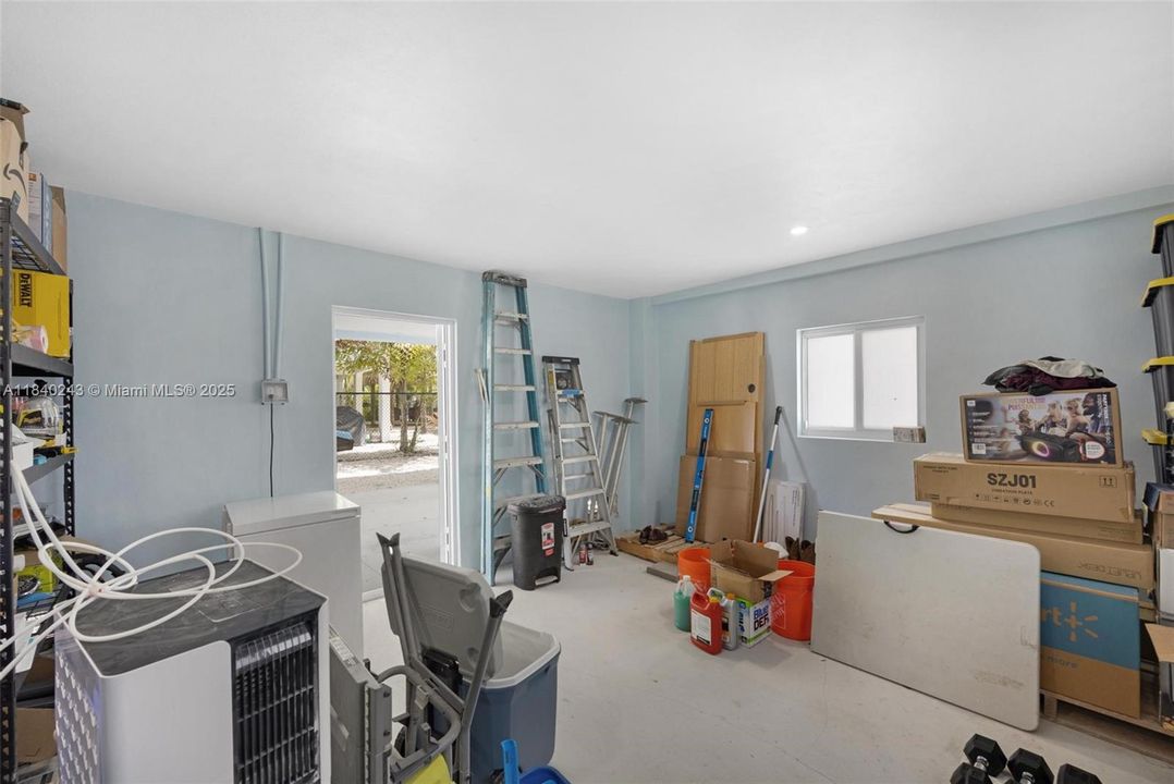 Active With Contract: $1,490,000 (4 beds, 3 baths, 2136 Square Feet)