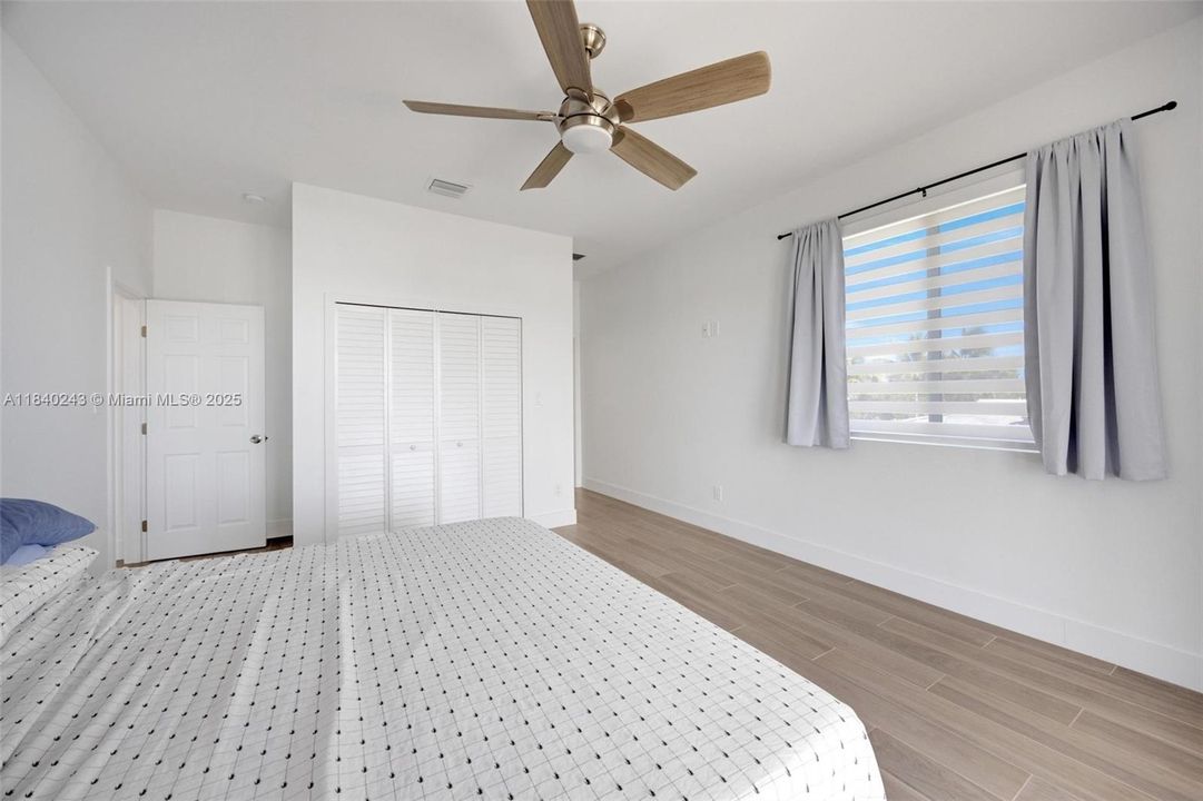 Active With Contract: $1,490,000 (4 beds, 3 baths, 2136 Square Feet)