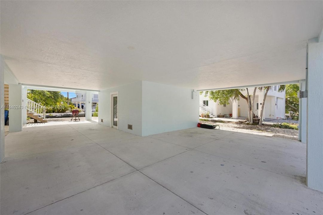 Active With Contract: $1,490,000 (4 beds, 3 baths, 2136 Square Feet)