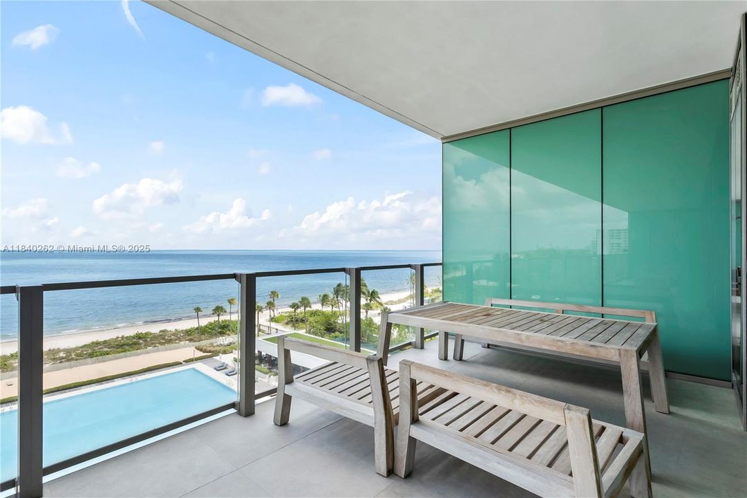 Activo con contrato: $5,000,000 (2 camas, 3 baños, 1703 Pies cuadrados)