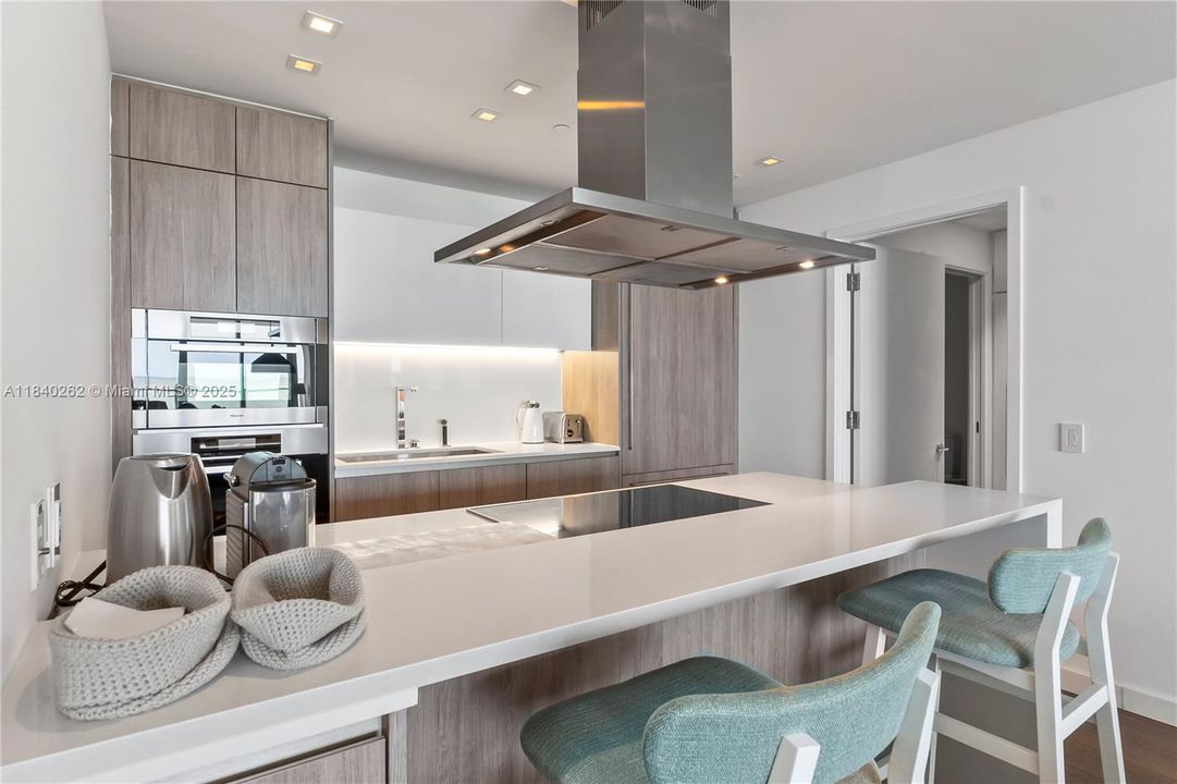 Activo con contrato: $5,000,000 (2 camas, 3 baños, 1703 Pies cuadrados)