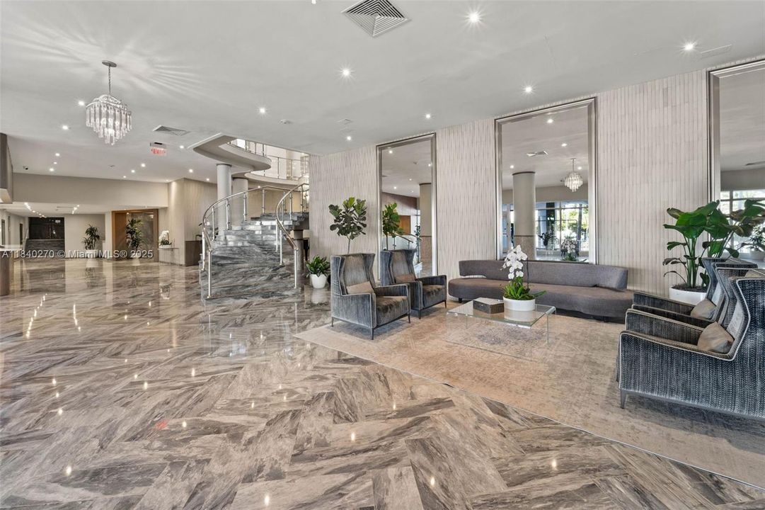 最近售出: $285,000 (0 贝兹, 1 浴室, 570 平方英尺)