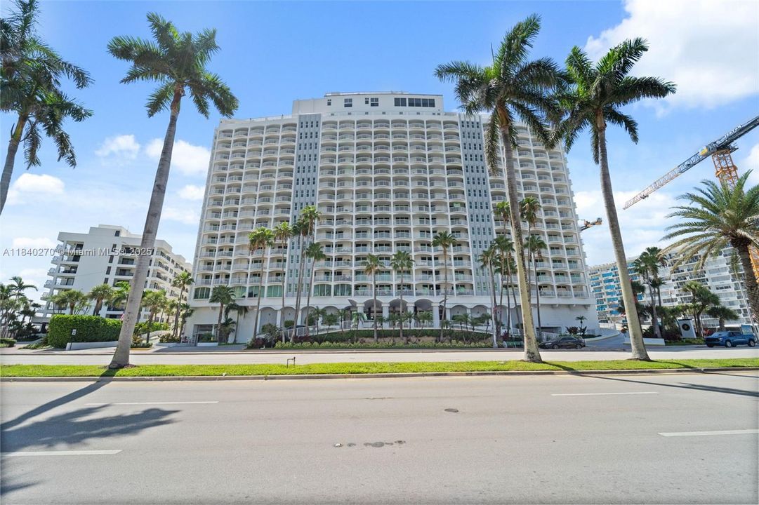 最近售出: $285,000 (0 贝兹, 1 浴室, 570 平方英尺)