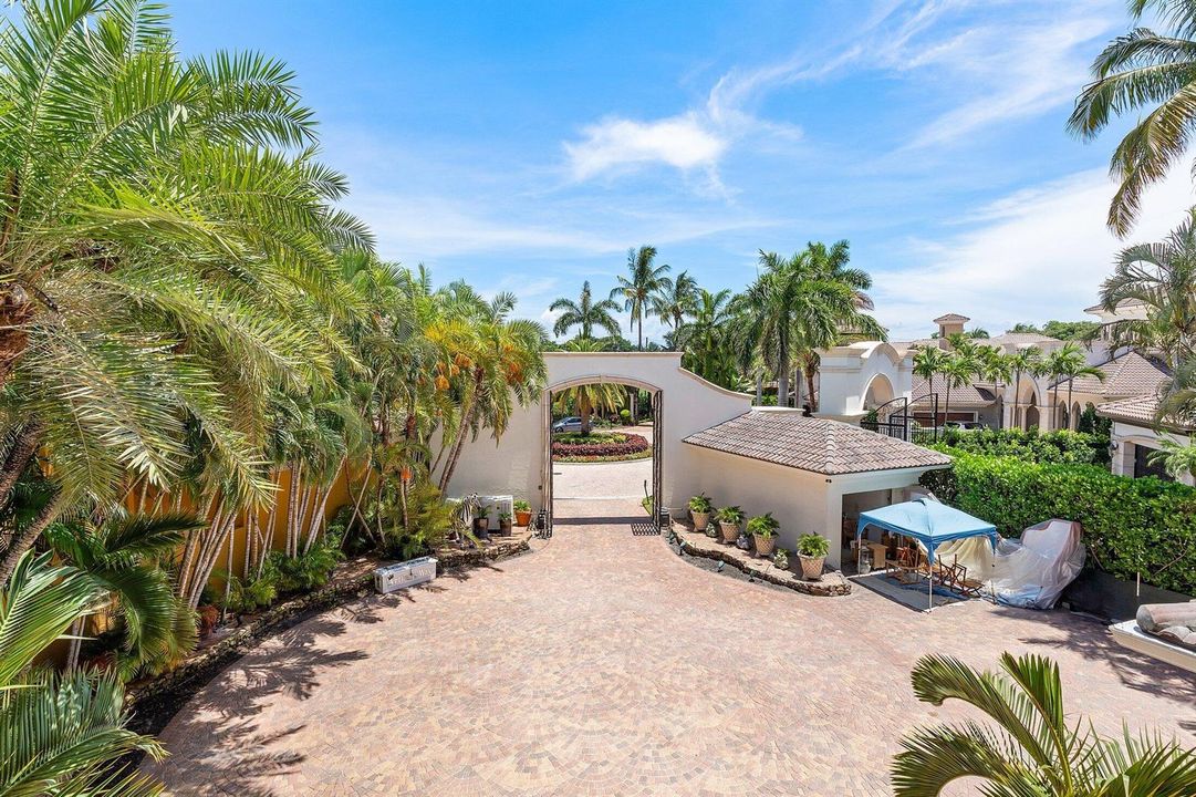 072-319MiznerLakeEstatesDrive-BocaRaton-