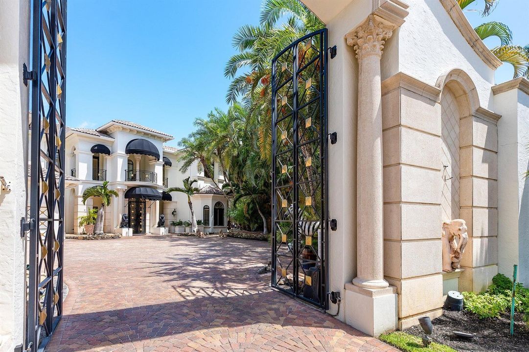 002-319MiznerLakeEstatesDrive-BocaRaton-