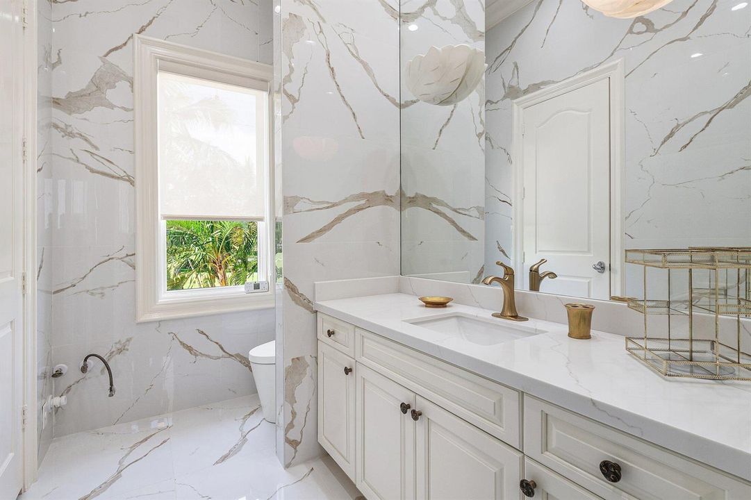069-319MiznerLakeEstatesDrive-BocaRaton-