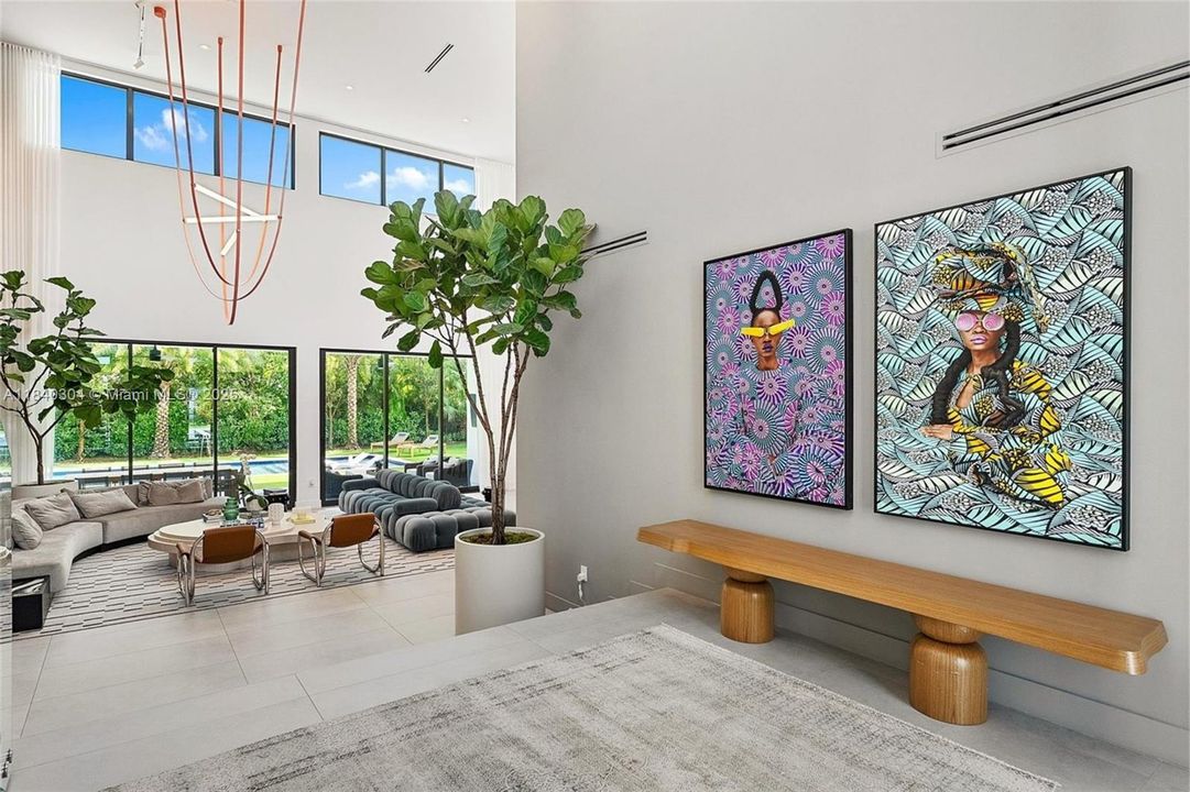 最近租的: $30,000 (6 贝兹, 8 浴室, 5694 平方英尺)